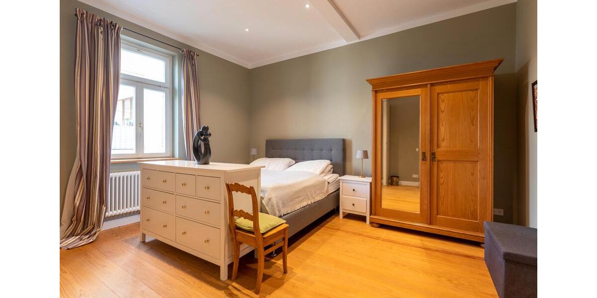 Etagenwohnung Hamburg Altstadt - 5 Zimmer, 151 m&sup2;, 4.250&euro; | Angebot:26678168