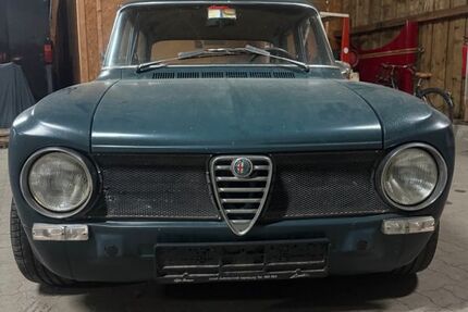 Alfa Romeo Giulia 50.000 km 42.500 &euro; Hamburg 21037