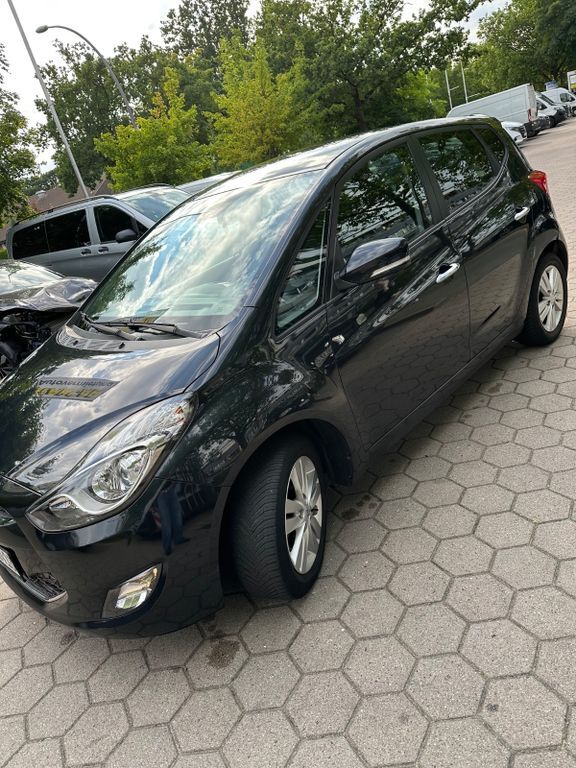 Hyundai ix20 95.000 km 6.000 € Hamburg 22549
