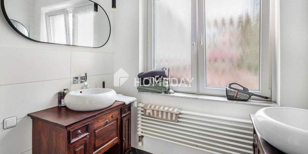 Einfamilienhaus Hamburg Wandsbek - 8 Zimmer, 240 m&sup2;, 888.000&euro; | Angebot:25835726