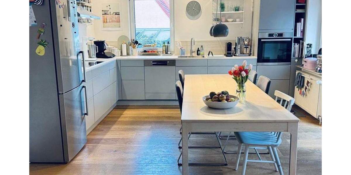 Provisionsfrei! Viel Platz für die Familie - zentrales Wohnen im Grünen! 6 zimmer