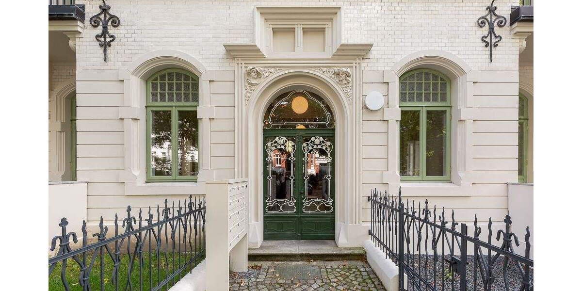 Exklusive Jugendstilwohnung in der Beletage - kernsaniert in bester Hamburger Lage 4 zimmer