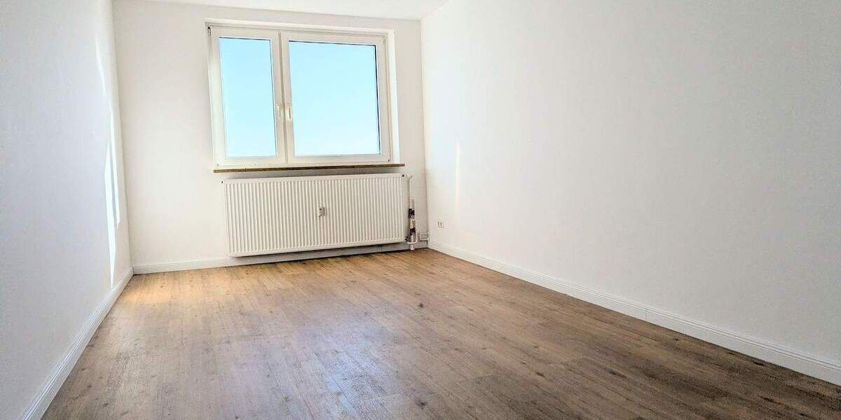 Etagenwohnung Quickborn - 3 Zimmer, 96 m&sup2;, 915&euro; | Angebot:25399989