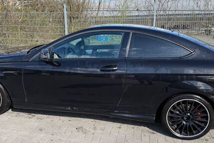 Mercedes-Benz C 250 210.345 km 11.500 &euro; Hamburg 21109