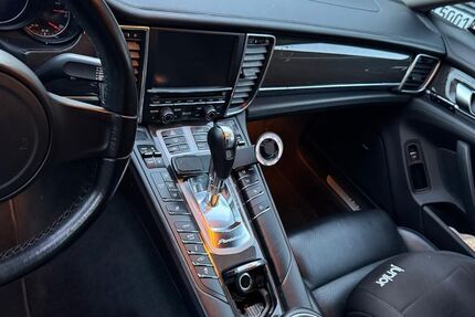 Porsche Panamera 182.000 km 22.850 &euro; Hamburg 22393