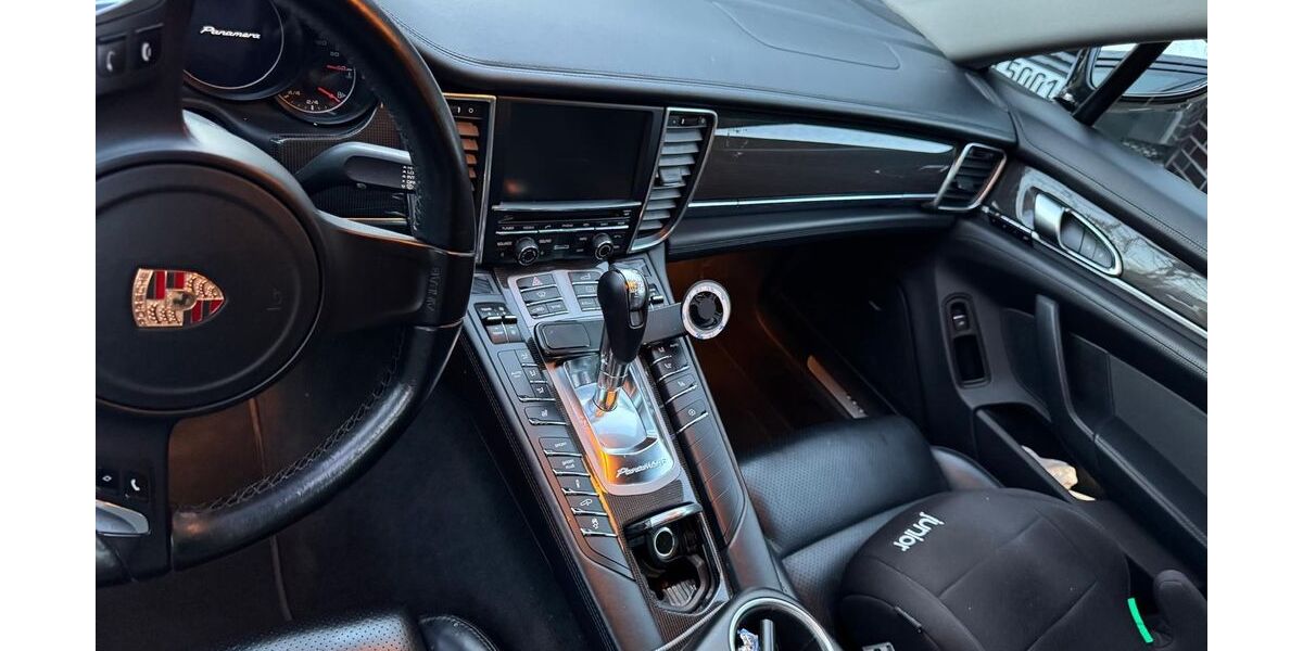 Porsche Panamera 182.000 km 22.850 &euro; Hamburg 22393