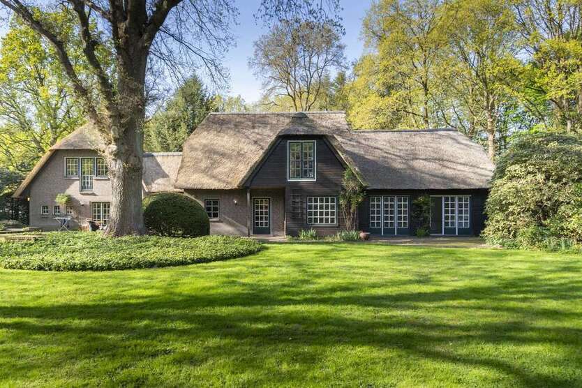 Haus zum Mieten in Drestedt 1.850 € 165 m²