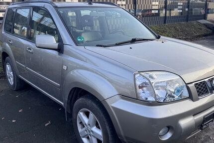 Nissan X-Trail 165.000 km 2.470 &euro; Hamburg 20537