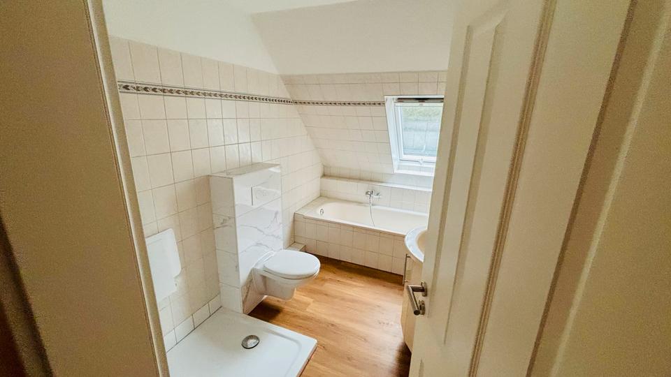 Doppelhaushälfte Glinde - 4 Zimmer, 105 m&sup2;, 1.850&euro; | Angebot:25432857