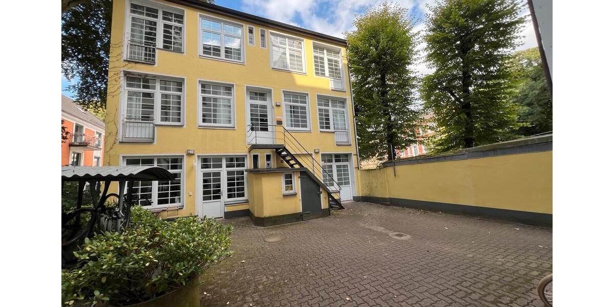 Arbeitsplatz in offenem Loft-Atelier zimmer