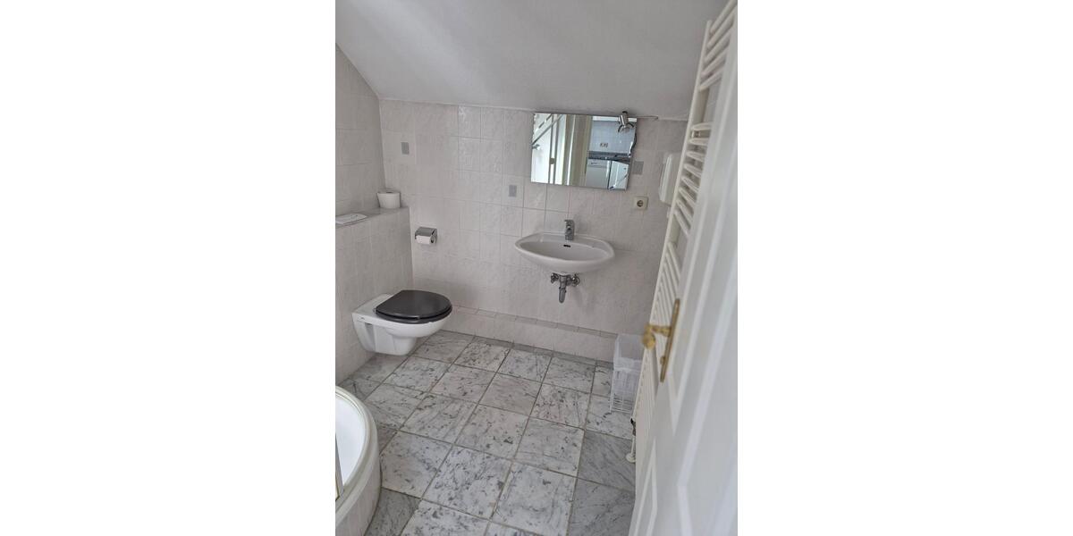 Villa Ahrensburg - 7 Zimmer, 188 m&sup2;, 3.490&euro; | Angebot:26582178