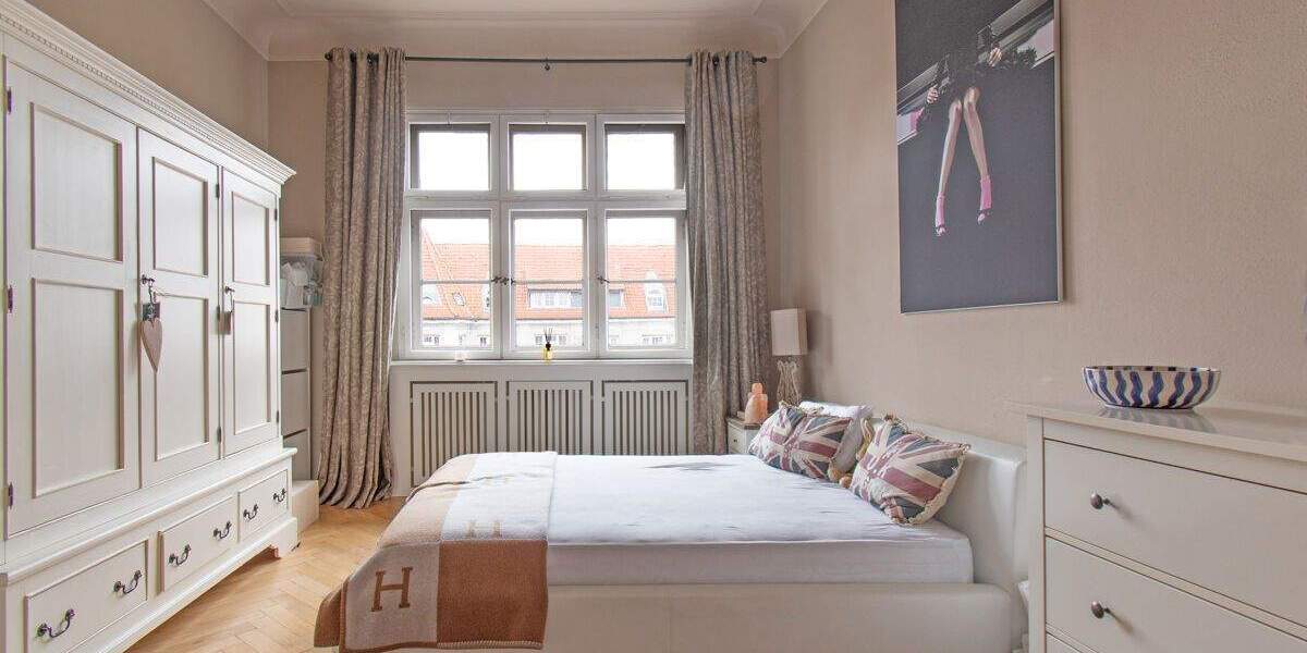 Etagenwohnung Hamburg Rotherbaum - 7 Zimmer, 248 m&sup2;, 2.150.000&euro; | Angebot:25773870