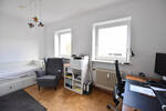 Attraktive, vermietete 3 Zi.-Wohnung in Bestlage mit Südbalkon, Stellplatz und Aufzug