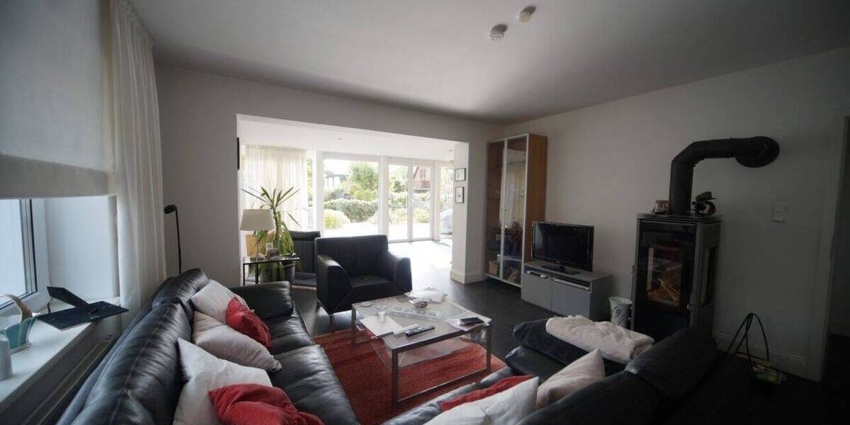 Etagenwohnung Hamburg Duvenstedt - 3 Zimmer, 130 m&sup2;, 1.950&euro; | Angebot:26879071