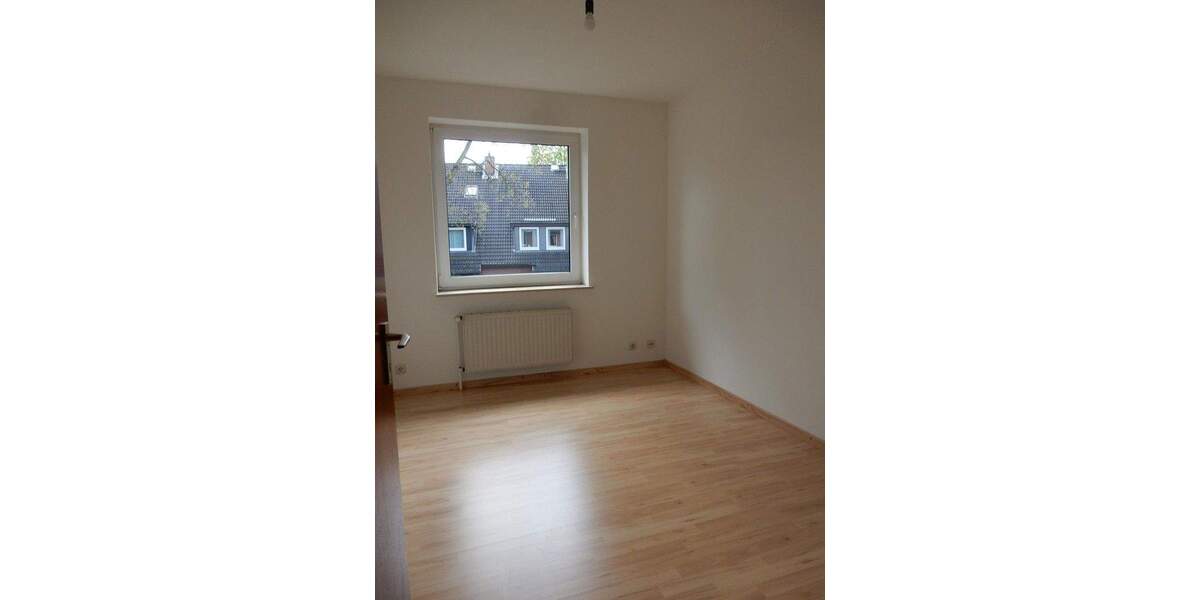 Reihenmittelhaus Hamburg Neugraben-Fischbek - 5 Zimmer, 120 m&sup2;, 1.500&euro; | Angebot:25570388