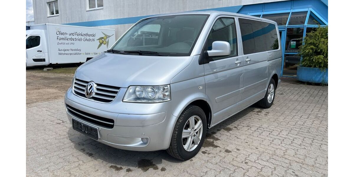 VW T5 Multivan 200.000 km 9.980 &euro; Braak 22145
