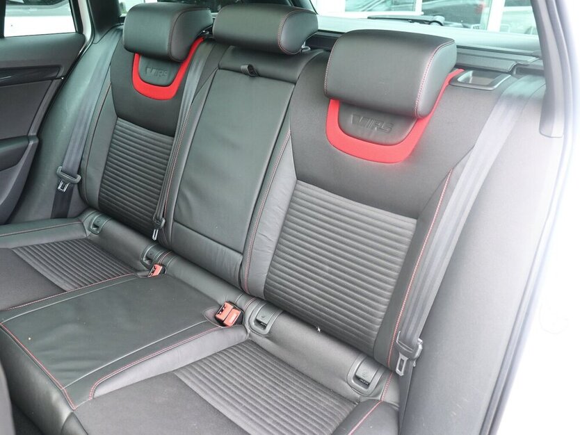 Skoda Octavia 2.0 TSI RS combi DSG Navi Leder Pano Alu 165.000 km 14.400 € Seevetal - Hittfeld 21218