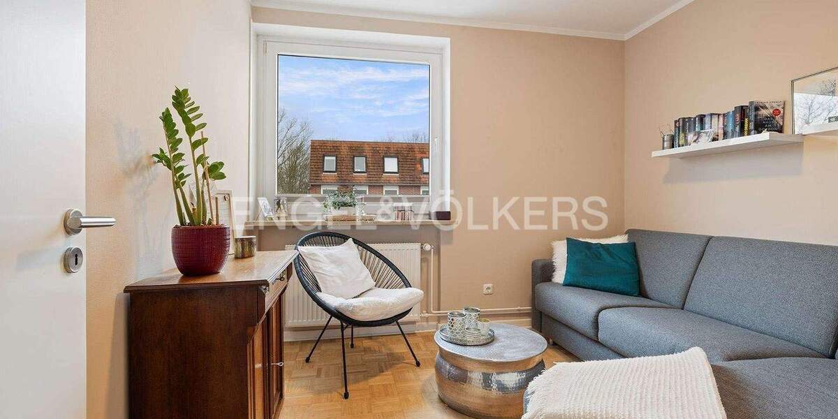 Etagenwohnung Norderstedt Garstedt - 4 Zimmer, 106 m&sup2;, 330.000&euro; | Angebot:25701927