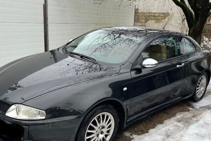 Alfa Romeo GT 283.100 km 1.290 &euro; Stapelfeld 22145