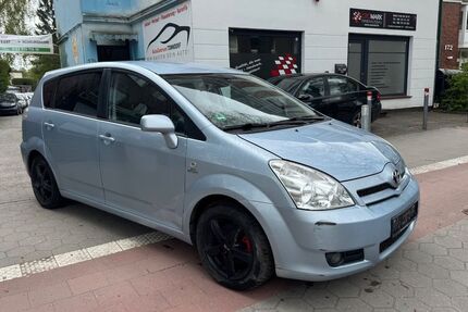 Toyota Corolla Verso 279.000 km 2.999 &euro; Hamburg 22045