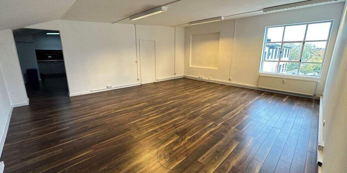 Gewerbeobjekt Hamburg Wandsbek - 4 Zimmer, 145 m&sup2;, 1.450&euro; | Angebot:26092839