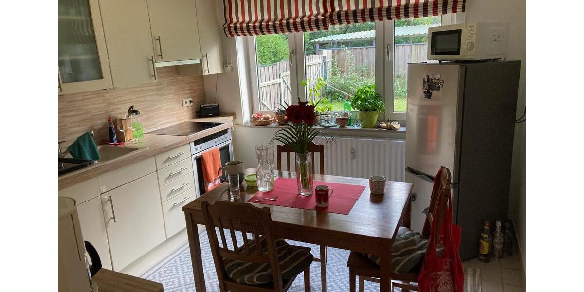 Hochparterre in Eilbek: Südterrasse, 3 Zimmer, Carport 3 zimmer