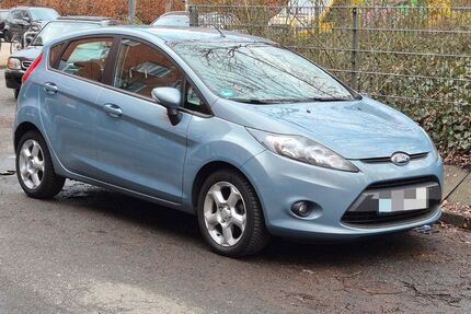 Ford Fiesta 82.000 km 5.400 &euro; Hamburg 22763