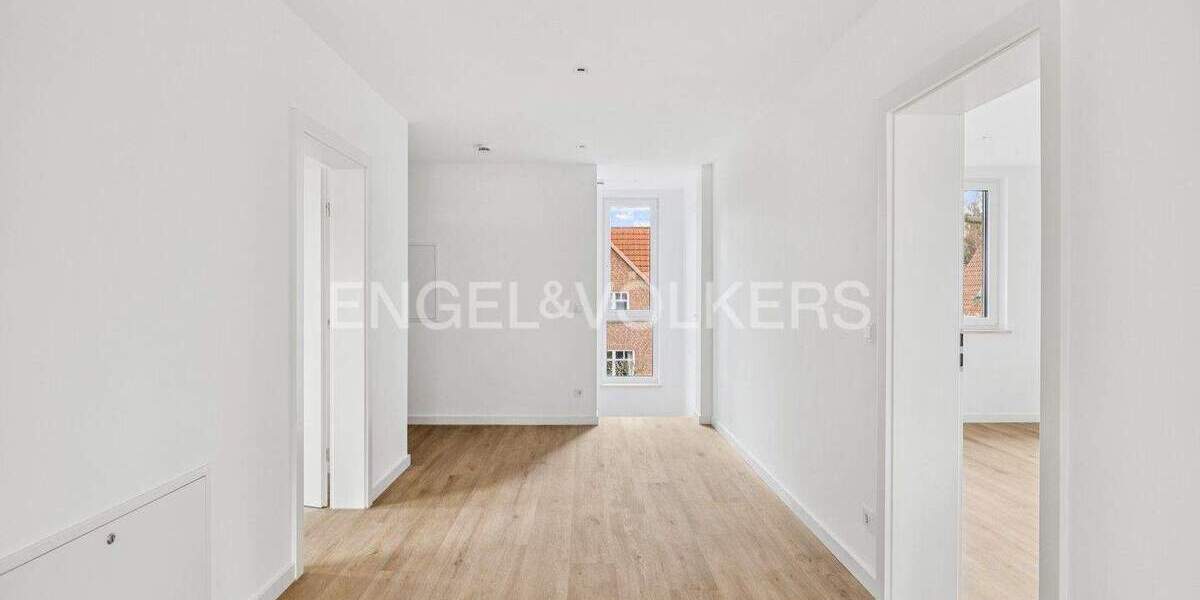 Etagenwohnung Ahrensburg - 3 Zimmer, 118 m&sup2;, 2.450&euro; | Angebot:24796156