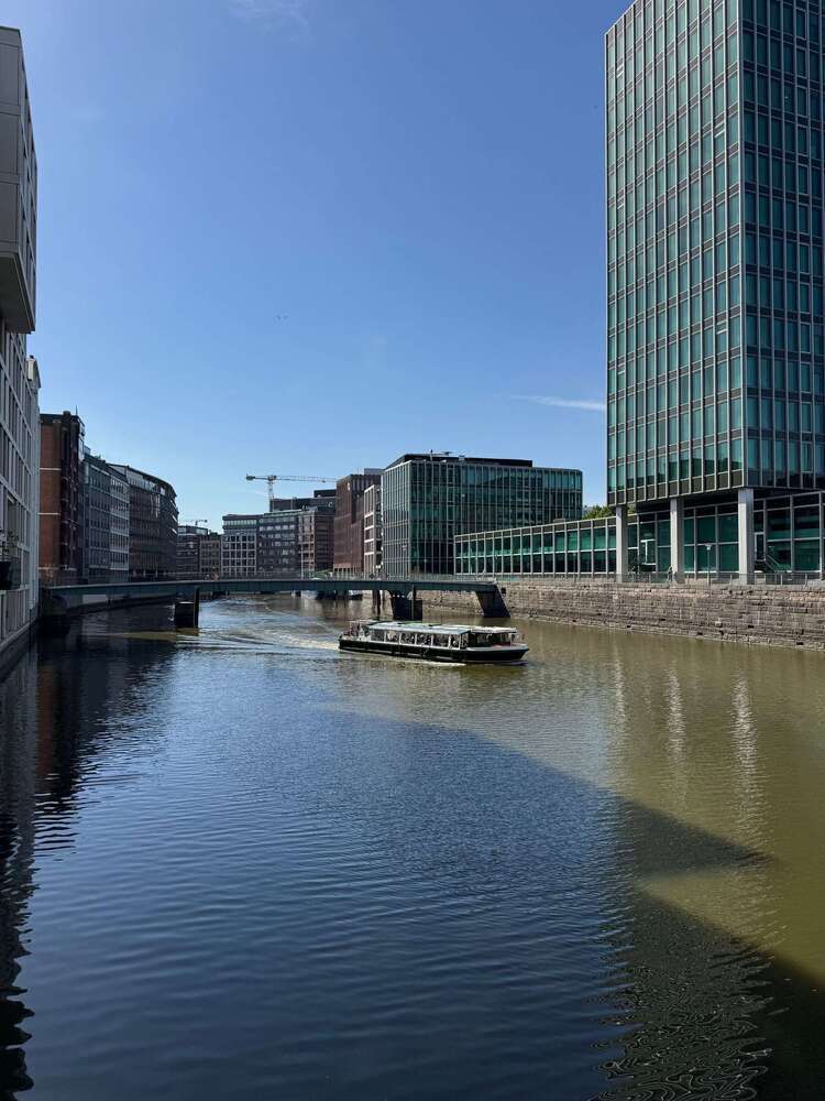 Büro in Hamburg 1.995 € 150 m²