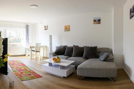 [Möbliert] Moderne Wohnung in Alsternähe mit Balkon | Zentral und Blick ins Grüne 2 zimmer