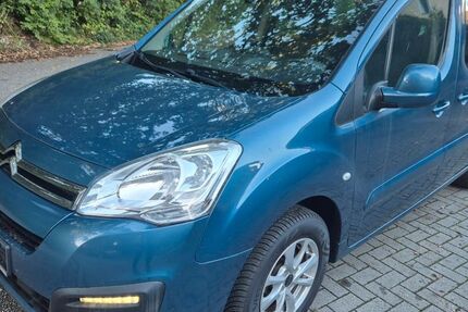Citroen Berlingo 124.940 km 8.600 &euro; Hamburg 22045