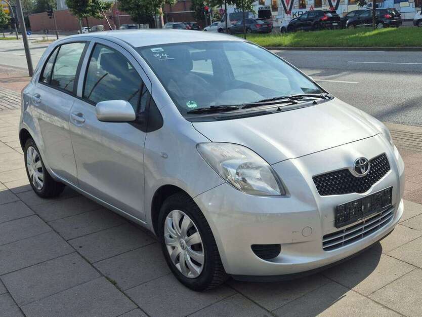 Yaris
