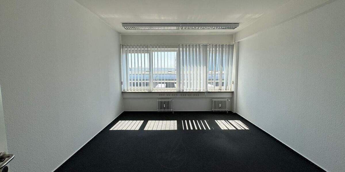 Gewerbeobjekt Hamburg Billbrook - 6 Zimmer, 180 m&sup2;, 1.962&euro; | Angebot:26275773