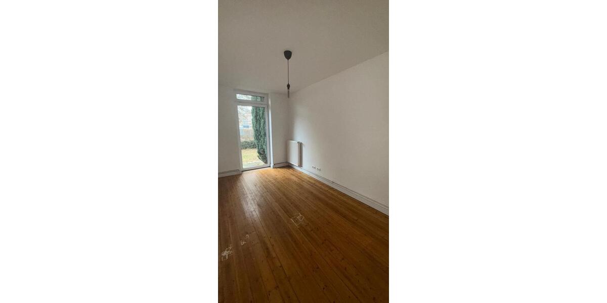 Erdgeschoßwohnung Hamburg Wandsbek - 5 Zimmer, 80 m&sup2;, 1.300&euro; | Angebot:24890677