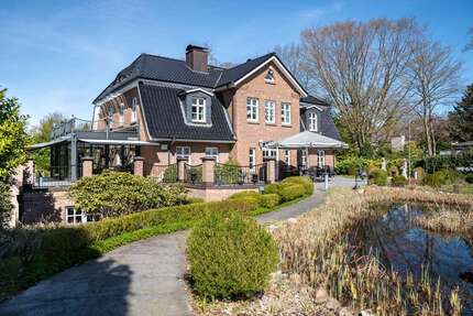Haus Hamburg / Wellingsbüttel Wellingsbüttel - 10 Zimmer, 350 m&sup2;, 3.147.000&euro; | Angebot:26406103