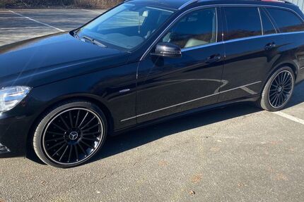 Mercedes-Benz E 200 119.600 km 13.400 &euro; Börnsen 21039