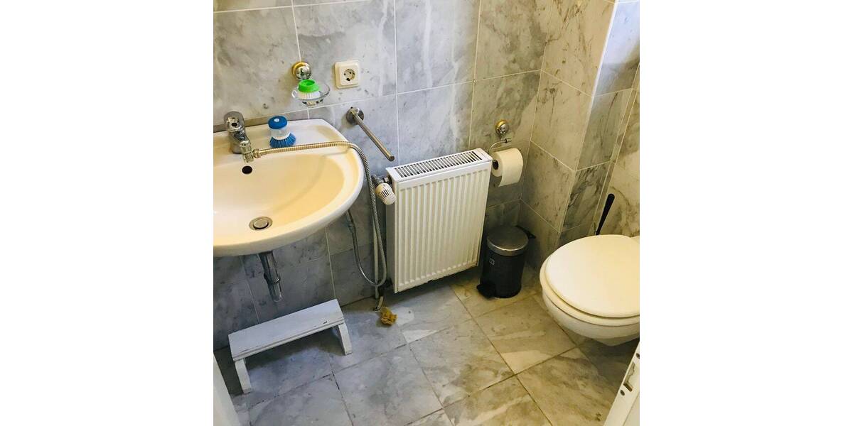 Reihenmittelhaus Hamburg Schnelsen - 6 Zimmer, 150 m&sup2;, 3.500&euro; | Angebot:25985928
