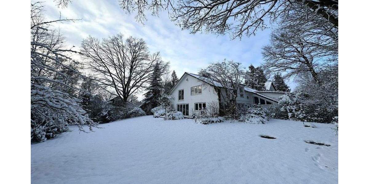 Großzügiges EFH mit parkähnlichem Garten, Vollkeller und abtrennbarem Baugrundstück 7 zimmer