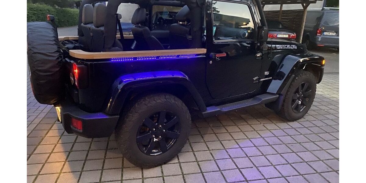 Jeep Wrangler 183.000 km 21.900 &euro; Hamburg 22547