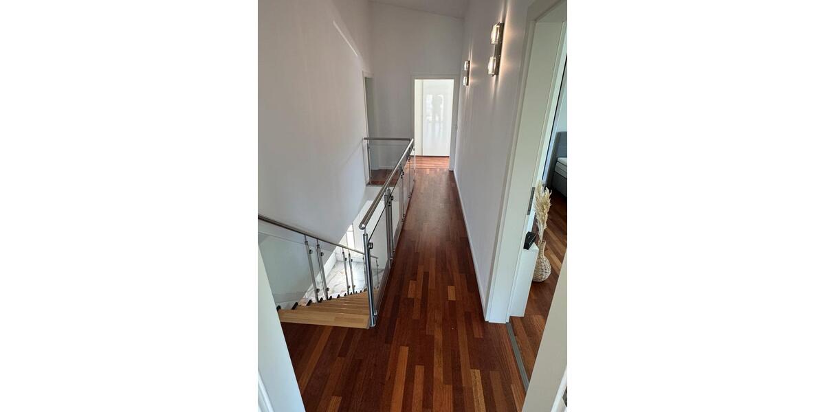 Maisonettenwohnung Hamburg Wandsbek - 5 Zimmer, 195 m&sup2;, 3.000&euro; | Angebot:25285587