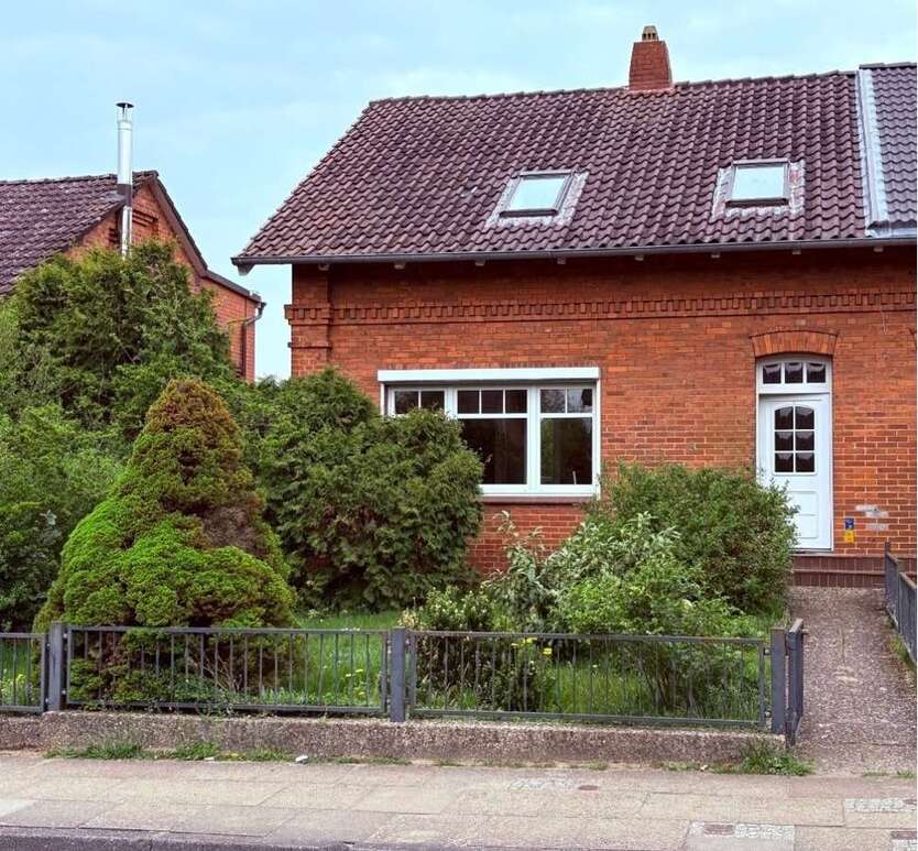 Haus zum Kaufen in Geesthacht 249.000 € 97 m²