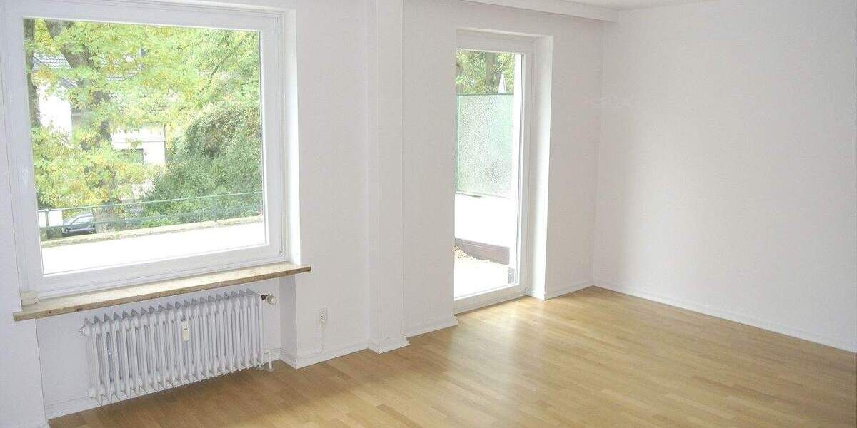 Etagenwohnung Hamburg Rissen - 3 Zimmer, 122 m&sup2;, 1.690&euro; | Angebot:25111800