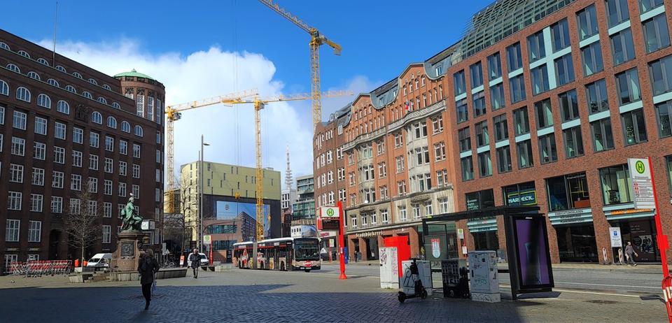 Dachgeschoßwohnung Hamburg Hamburg-Mitte - 3 Zimmer, 70 m&sup2;, 1.594&euro; | Angebot:26382884
