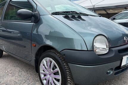 Renault Twingo 160.000 km 1.990 &euro; Hamburg 22179