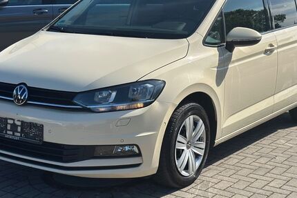 VW Touran 177.000 km 13.900 € Stapelfeld bei Hamburg 22145