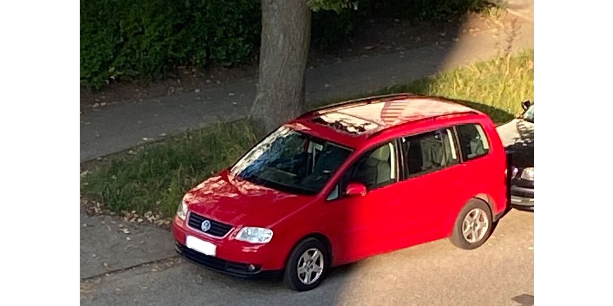 VW Touran 270.000 km 2.999 &euro; Hamburg 22523