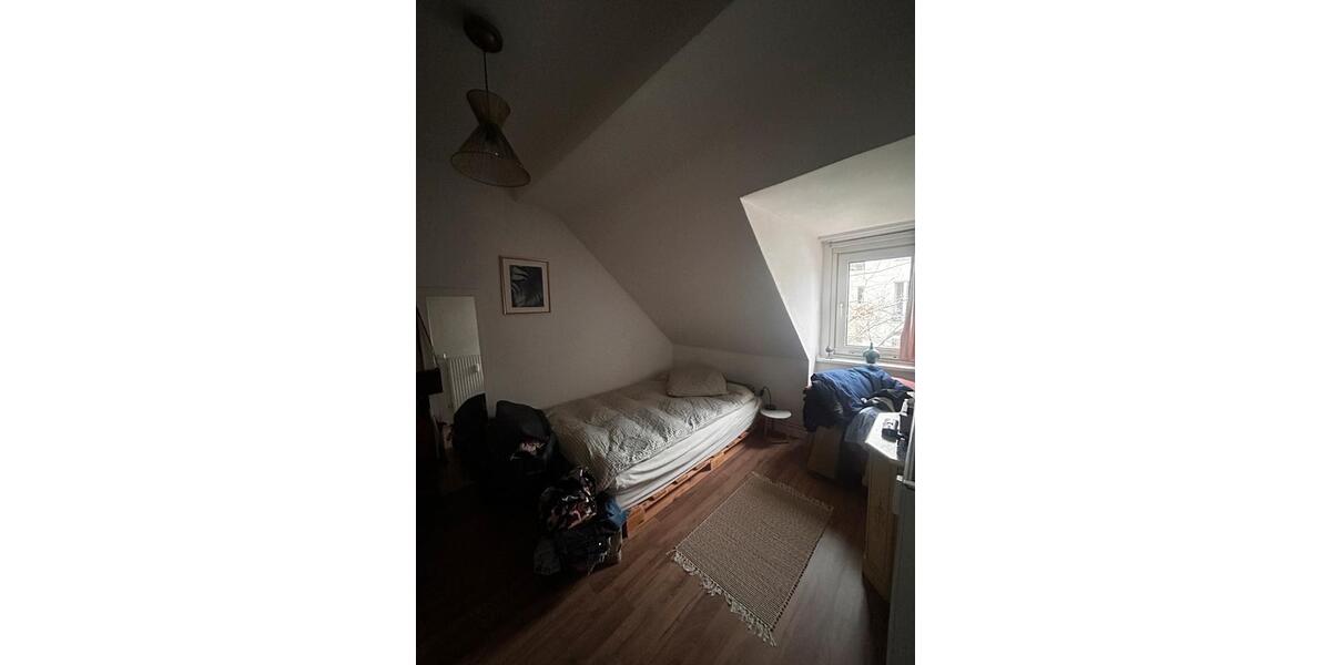 Dachgeschoßwohnung Hamburg Barmbek-Süd - 1 Zimmer, 44 m&sup2;, 575&euro; | Angebot:26294907