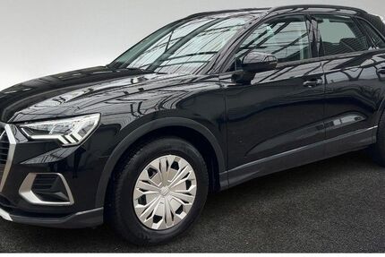 Audi Q3 23.476 km 40.950 &euro; Hamburg 22529