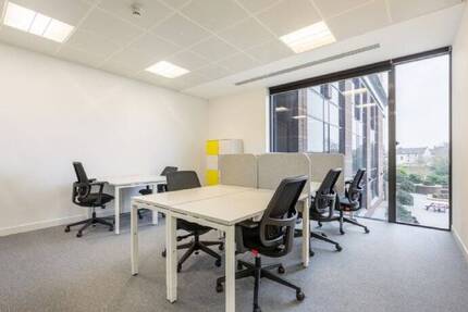 Buchen Sie einen reservierten Coworking-Arbeitsplatz oder Hot Desk in Regus Bergedorfer Tor zimmer
