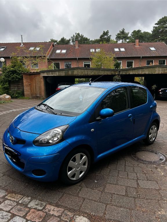 Aygo (X)